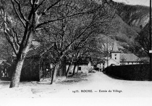 Entrée du village vers 1910